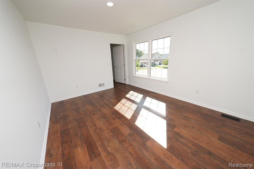 13905 MILTON Drive, Van Buren, MI 48111 — Photo 25