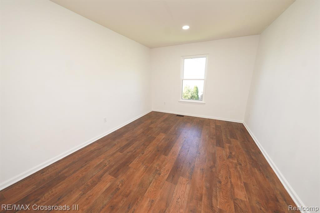 13905 MILTON Drive, Van Buren, MI 48111 — Photo 26