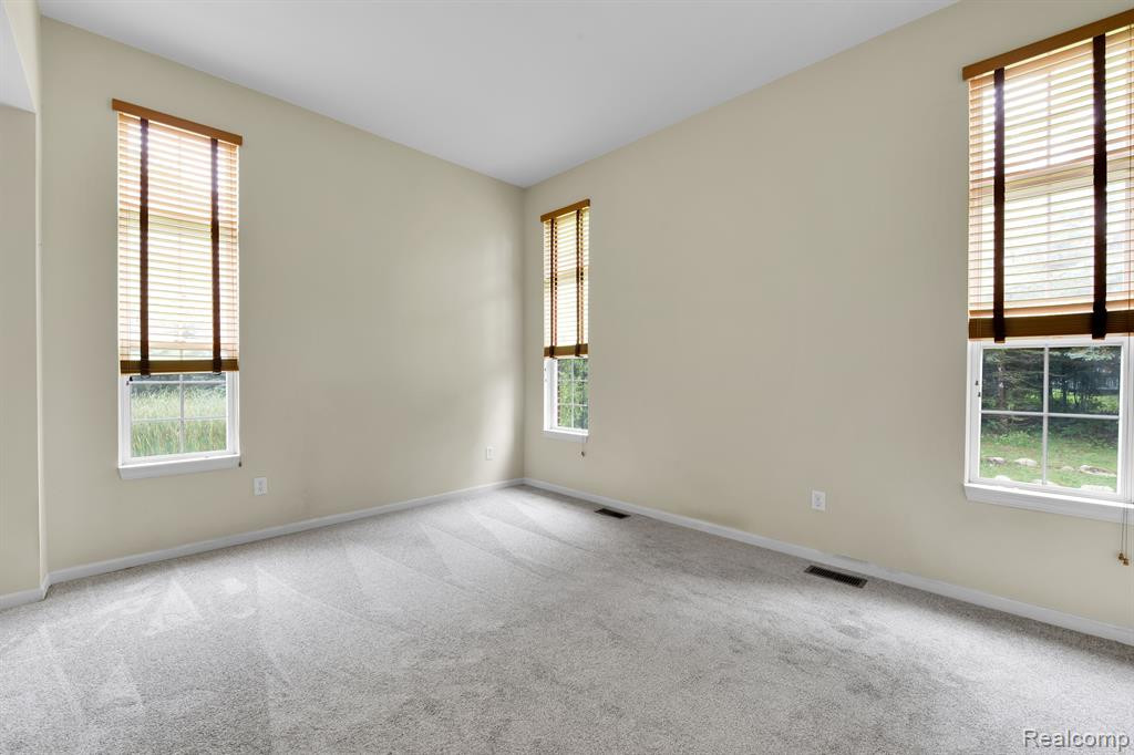 8756 COLUMBIA Circle, Canton, MI 48187 — Photo 9
