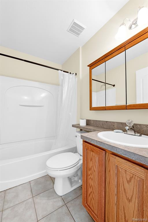 8756 COLUMBIA Circle, Canton, MI 48187 — Photo 14
