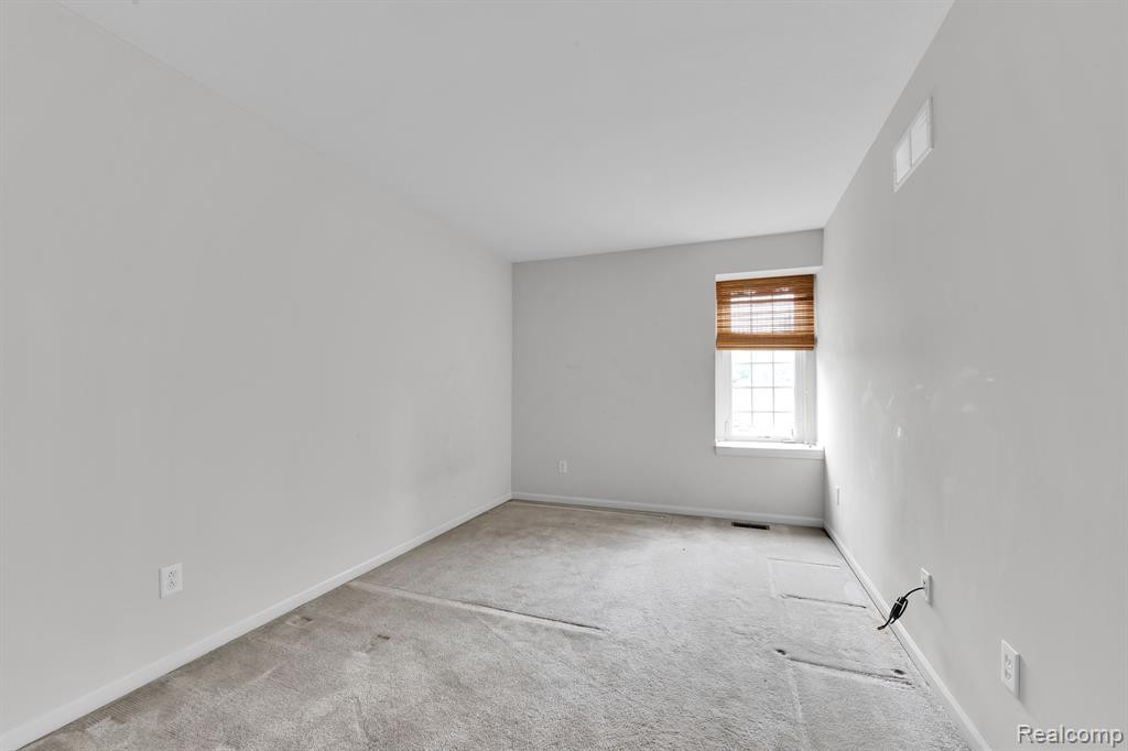 8756 COLUMBIA Circle, Canton, MI 48187 — Photo 17