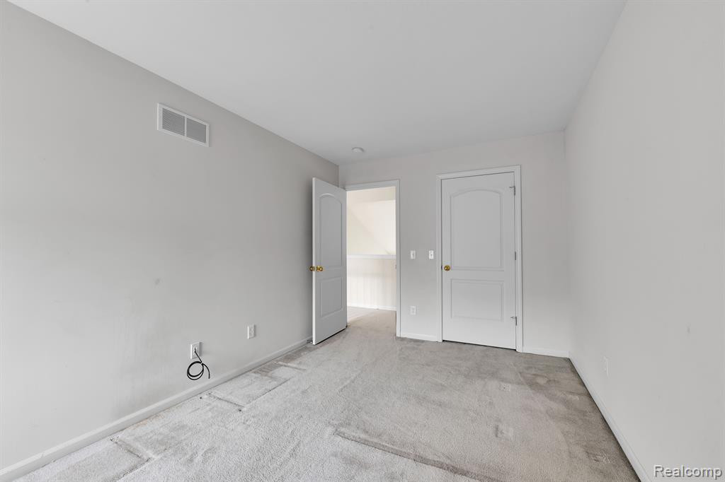 8756 COLUMBIA Circle, Canton, MI 48187 — Photo 18