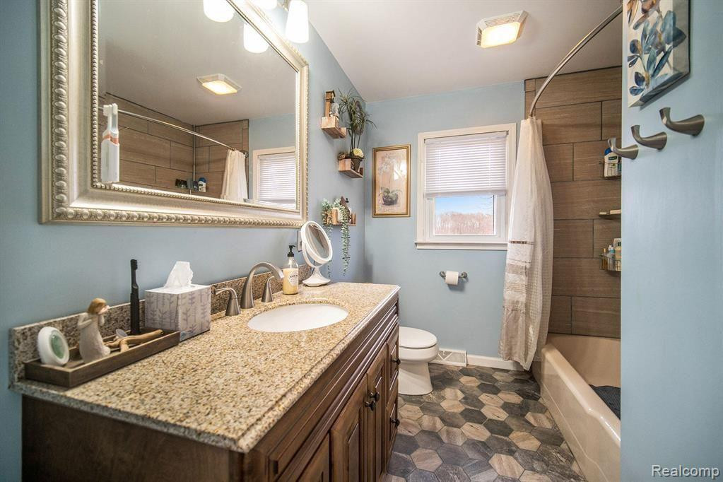 25692 E M 60, Homer, MI 49245 — Photo 5
