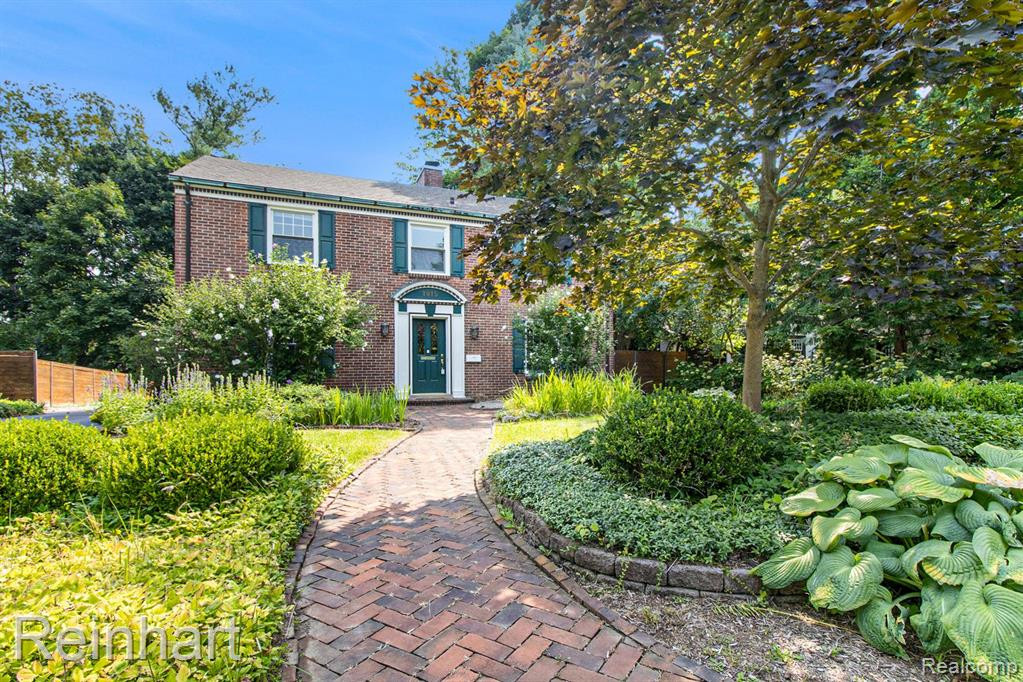 1015 MARTIN Place, Ann Arbor, MI 48104 — Photo 2