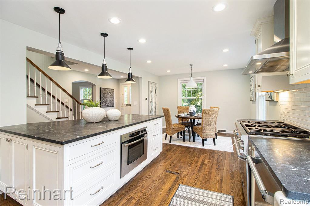 1015 MARTIN Place, Ann Arbor, MI 48104 — Photo 9