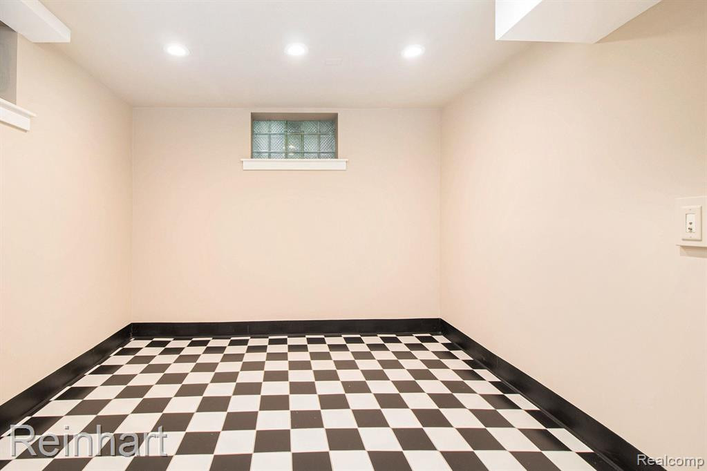 1015 MARTIN Place, Ann Arbor, MI 48104 — Photo 35