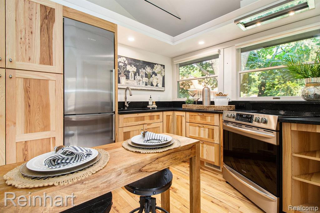1015 MARTIN Place, Ann Arbor, MI 48104 — Photo 46