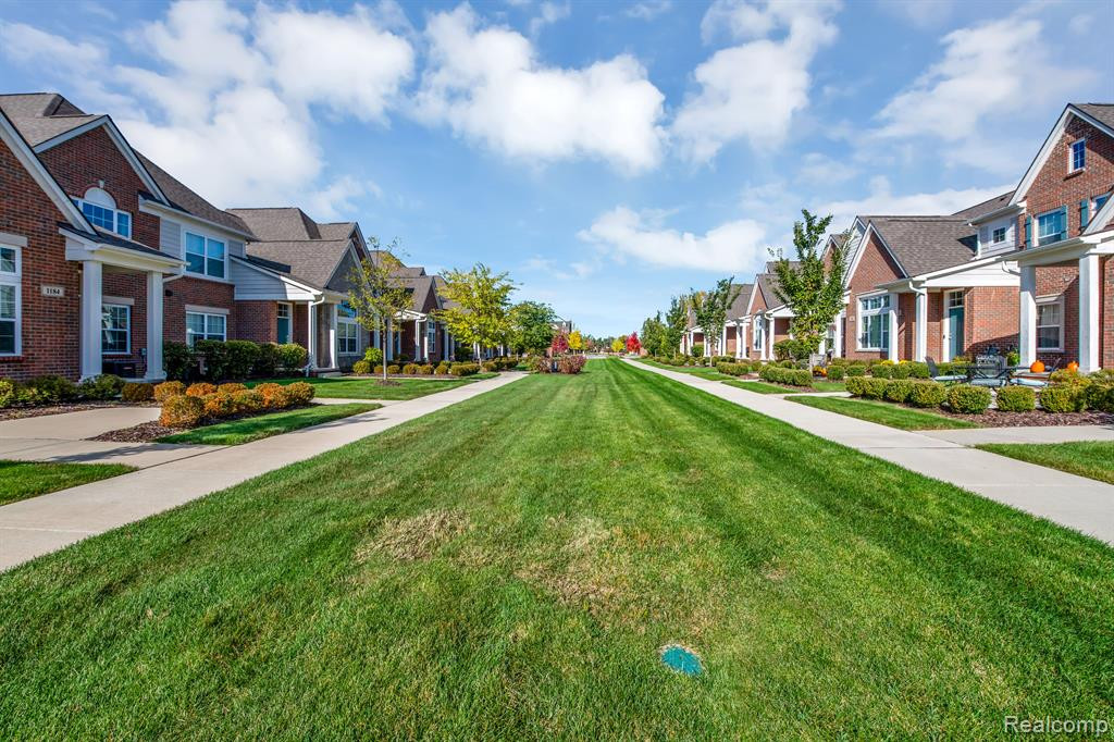 1187 Starwood Lane, 32, Canton, MI 48187 — Photo 2