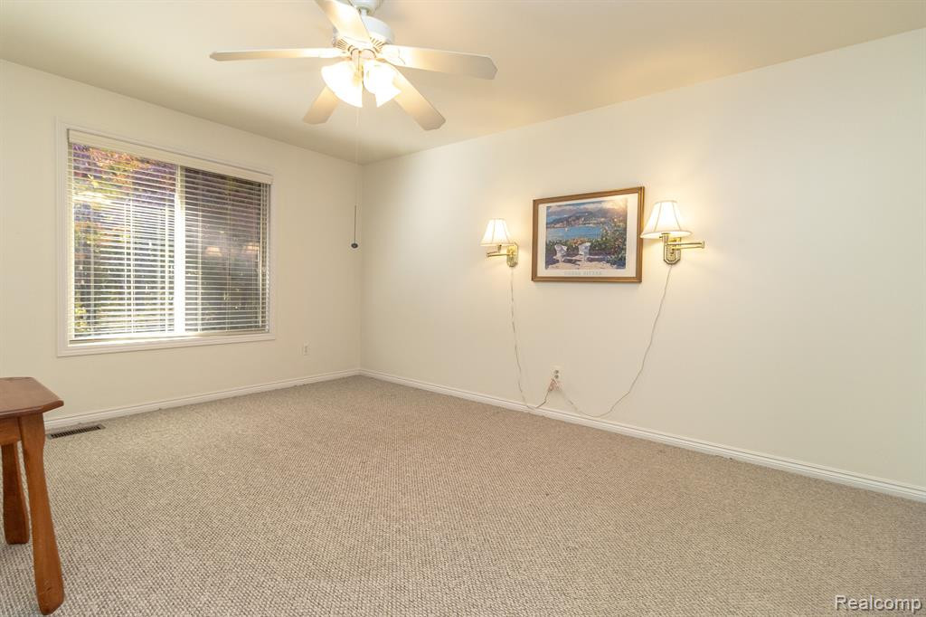 17438 N LUCILLE Circle, 17, New Boston, MI 48164 — Photo 20