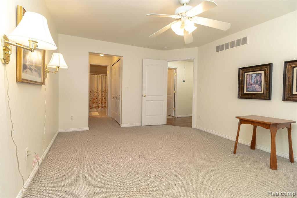17438 N LUCILLE Circle, 17, New Boston, MI 48164 — Photo 22