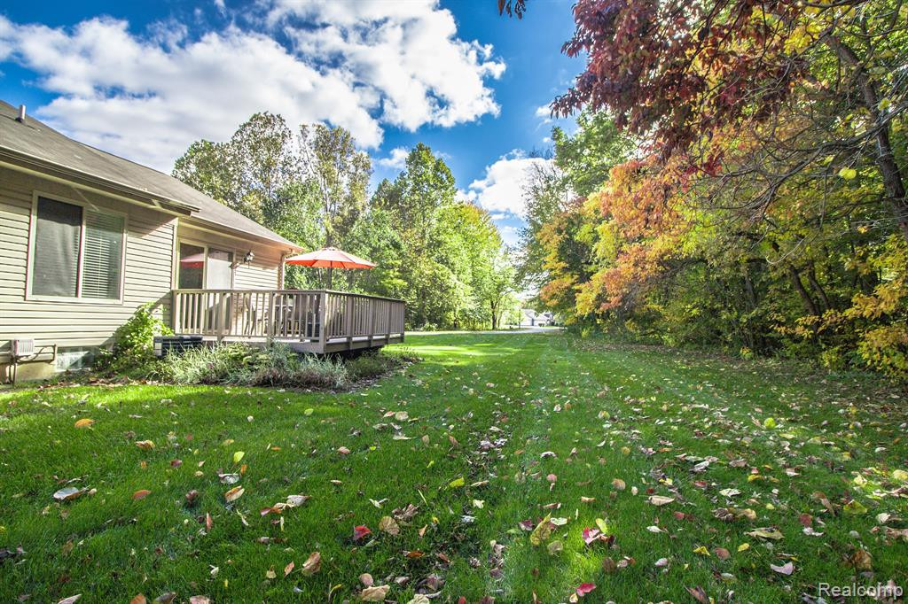 17438 N LUCILLE Circle, 17, New Boston, MI 48164 — Photo 34