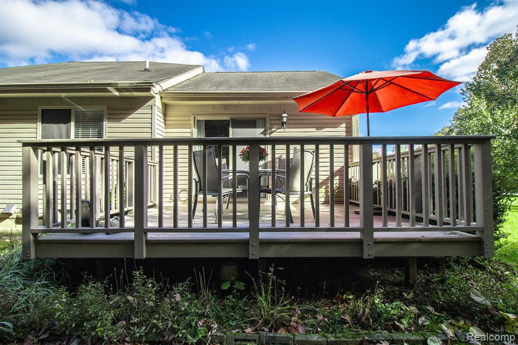 17438 N LUCILLE Circle, 17, New Boston, MI 48164 — Photo 35