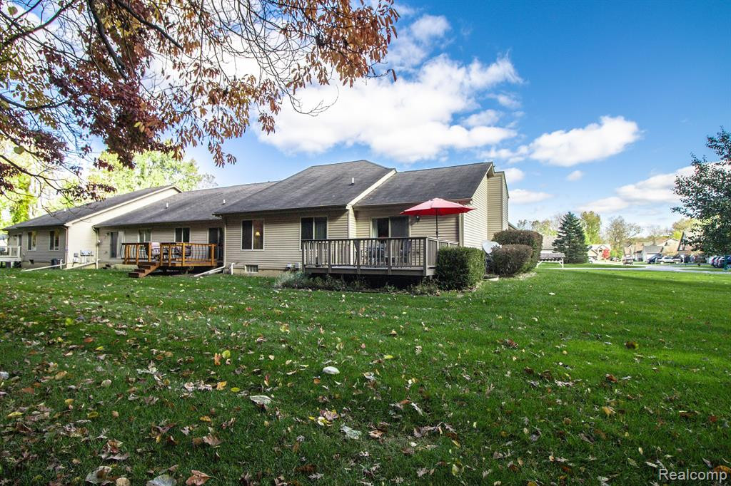 17438 N LUCILLE Circle, 17, New Boston, MI 48164 — Photo 40