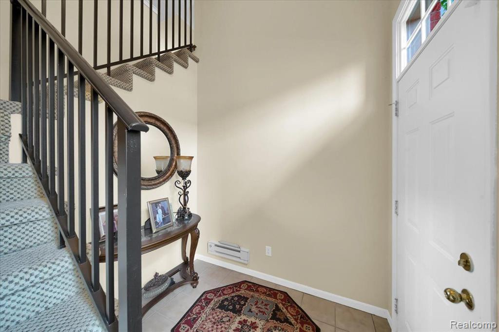 26203 Chesapeake Circle, Walled Lake, MI 48390 — Photo 4