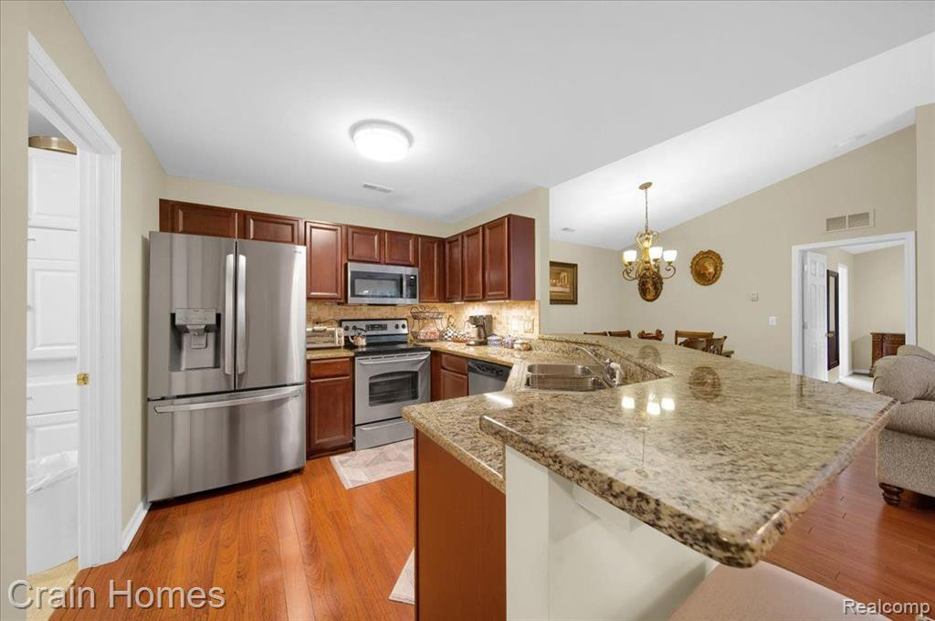 26203 Chesapeake Circle, Walled Lake, MI 48390 — Photo 9