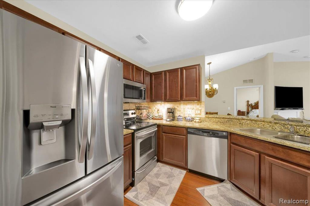 26203 Chesapeake Circle, Walled Lake, MI 48390 — Photo 10