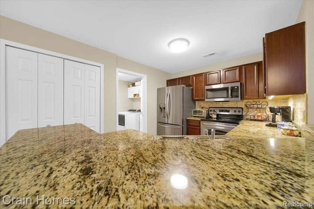 26203 Chesapeake Circle, Walled Lake, MI 48390 — Photo 11