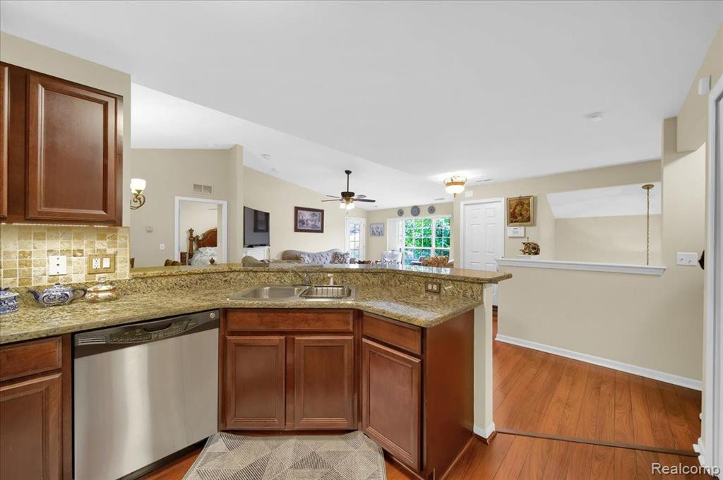 26203 Chesapeake Circle, Walled Lake, MI 48390 — Photo 12