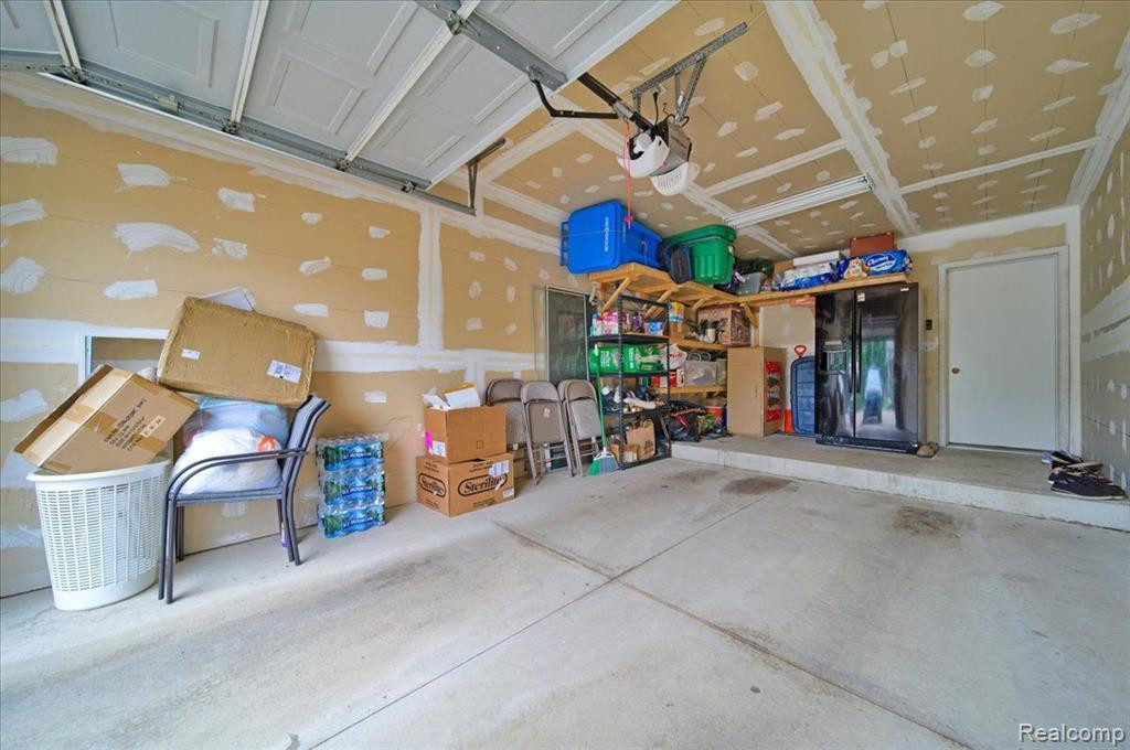 26203 Chesapeake Circle, Walled Lake, MI 48390 — Photo 24