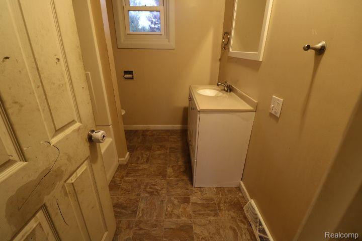 9012 LAPEER Road, Mayfield, MI 48744 — Photo 6