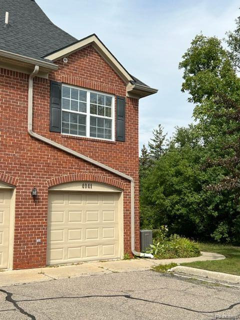 4041 BERKELEY Avenue, Canton, MI 48188 — Photo 16