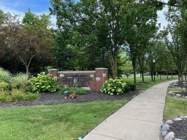 4041 BERKELEY Avenue, Canton, MI 48188 — Photo 17