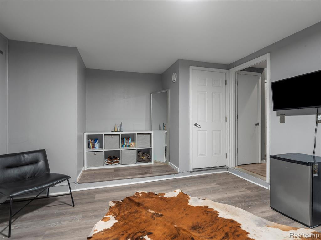 28210 OAKMONTE Circle E, New Hudson, MI 48165 — Photo 31
