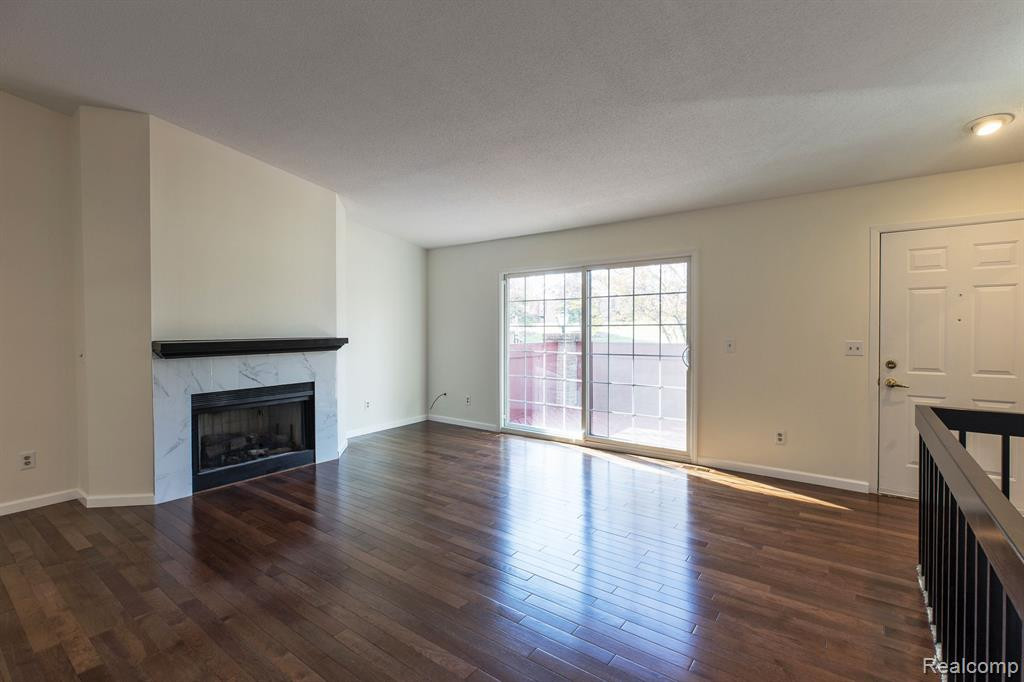 31210 Country Way, Farmington Hills, MI 48331 — Photo 7