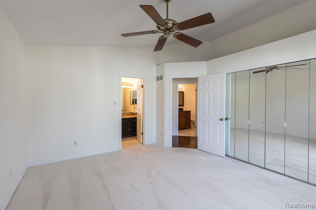 31210 Country Way, Farmington Hills, MI 48331 — Photo 15