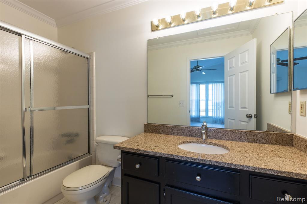 31210 Country Way, Farmington Hills, MI 48331 — Photo 16