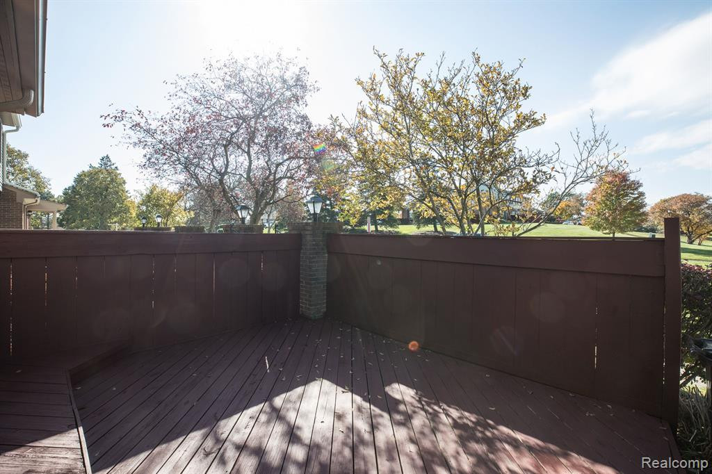 31210 Country Way, Farmington Hills, MI 48331 — Photo 28
