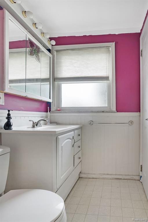 2435 ROSELAWN Street, Wolverine Lake, MI 48390 — Photo 14