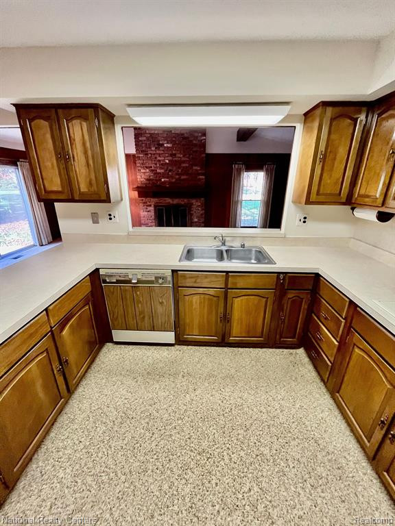16583 WINCHESTER CT, Northville, MI 48168 — Photo 12