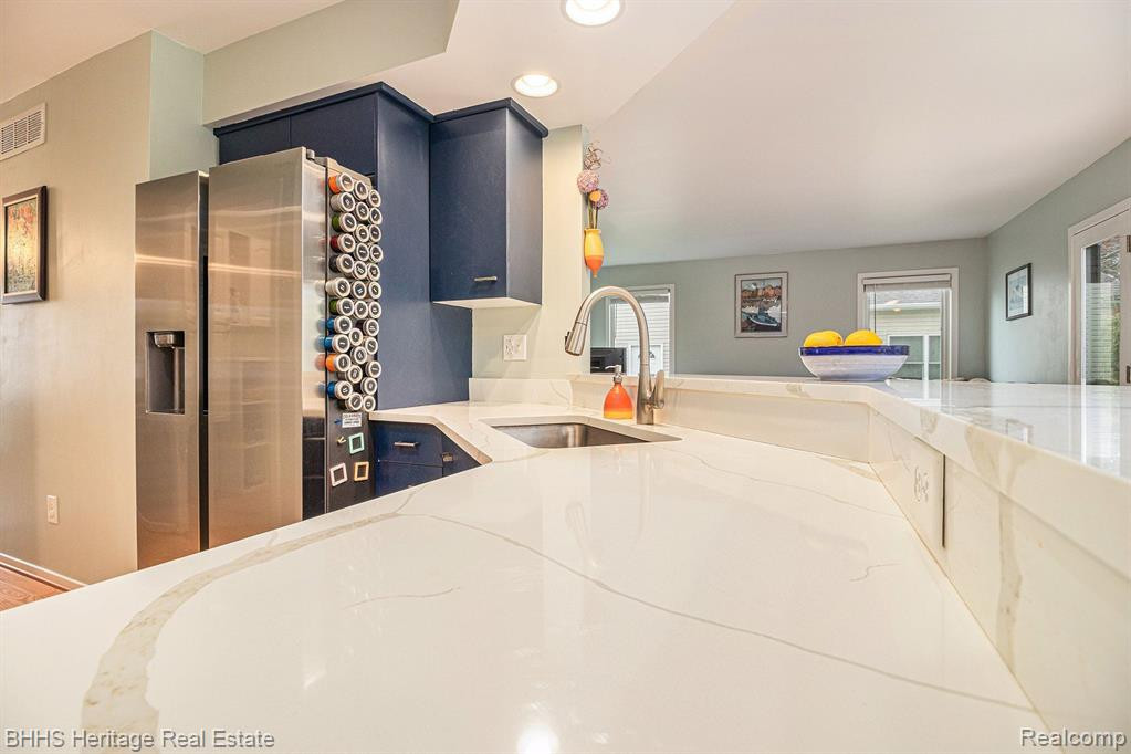 1395 WEDGEWOOD Drive, Saline, MI 48176 — Photo 12