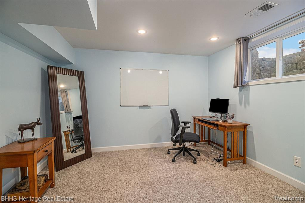 1395 WEDGEWOOD Drive, Saline, MI 48176 — Photo 26