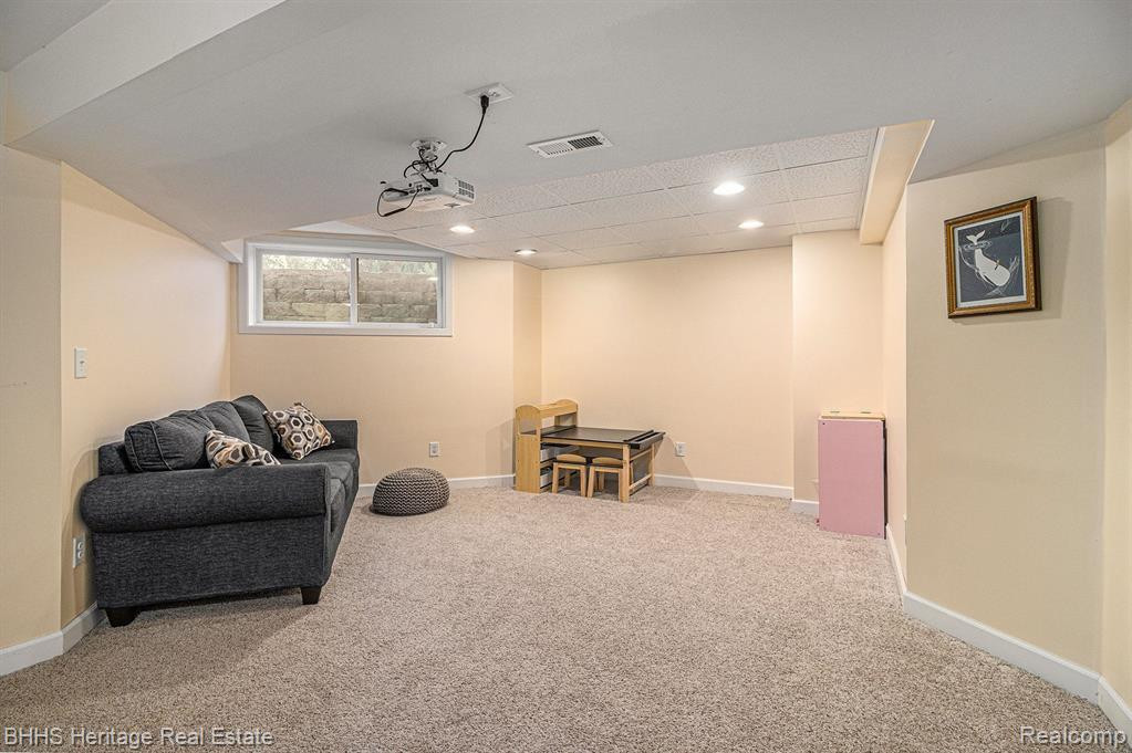 1395 WEDGEWOOD Drive, Saline, MI 48176 — Photo 28