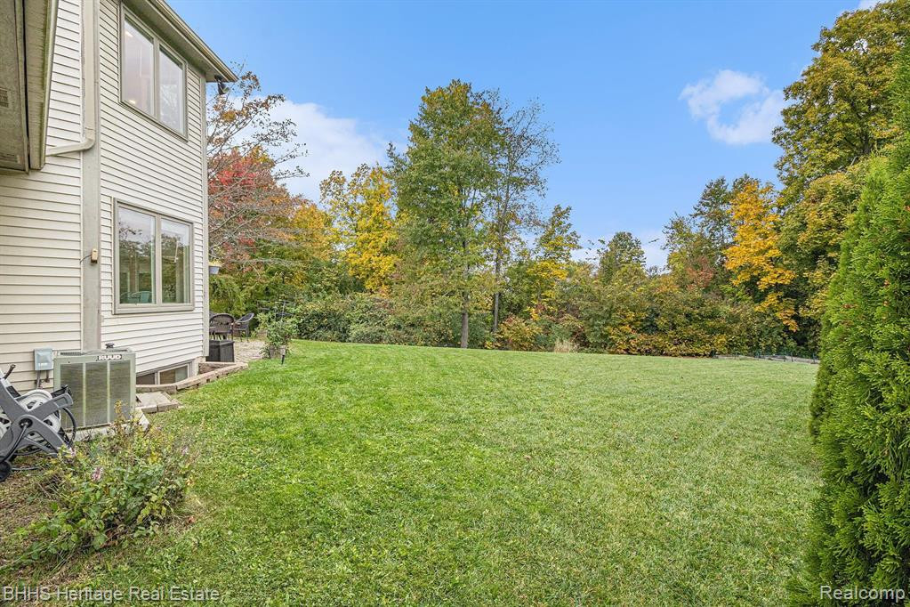 1395 WEDGEWOOD Drive, Saline, MI 48176 — Photo 32