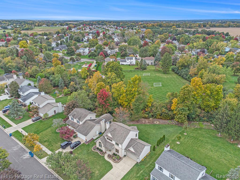 1395 WEDGEWOOD Drive, Saline, MI 48176 — Photo 35