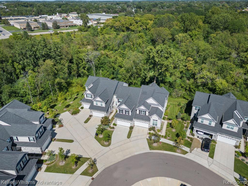 23976 Seminole Court, Novi, MI — Photo 40