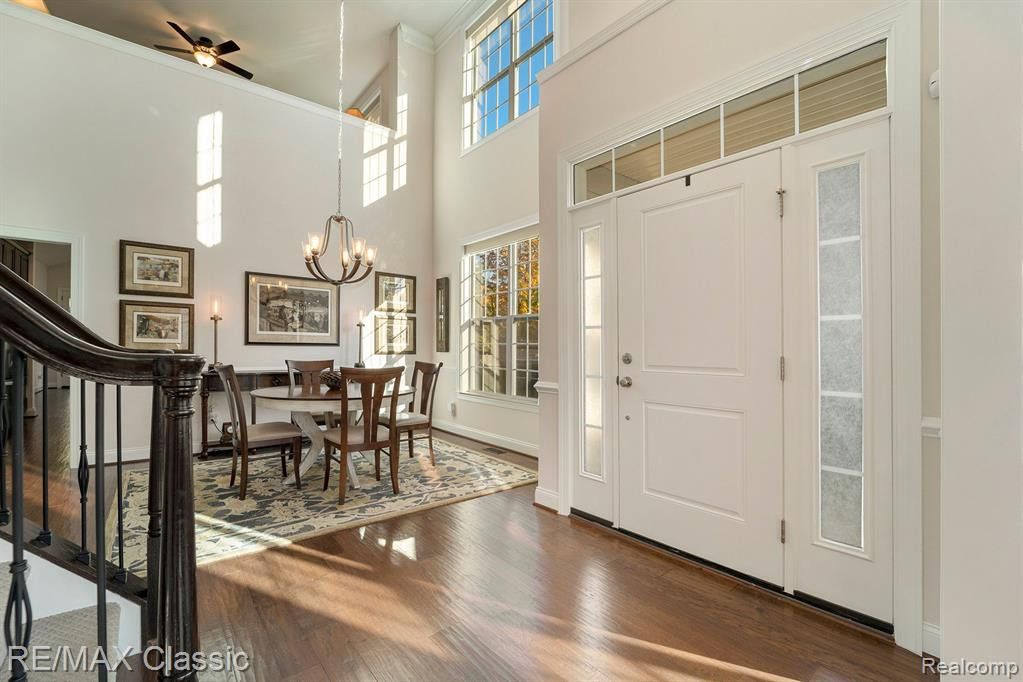 42832 CARDINAL Way, 47, Novi, MI — Photo 2