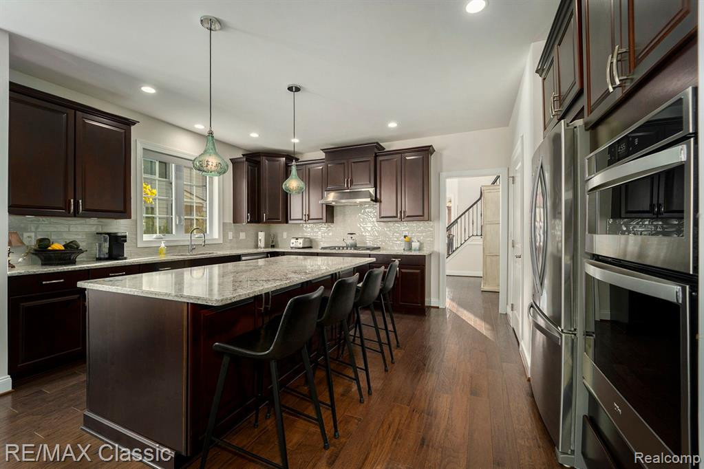 42832 CARDINAL Way, 47, Novi, MI — Photo 9
