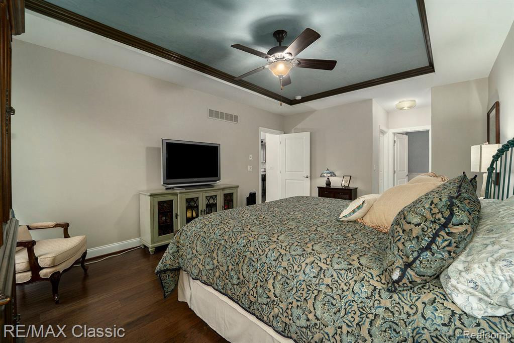 42832 CARDINAL Way, 47, Novi, MI — Photo 20