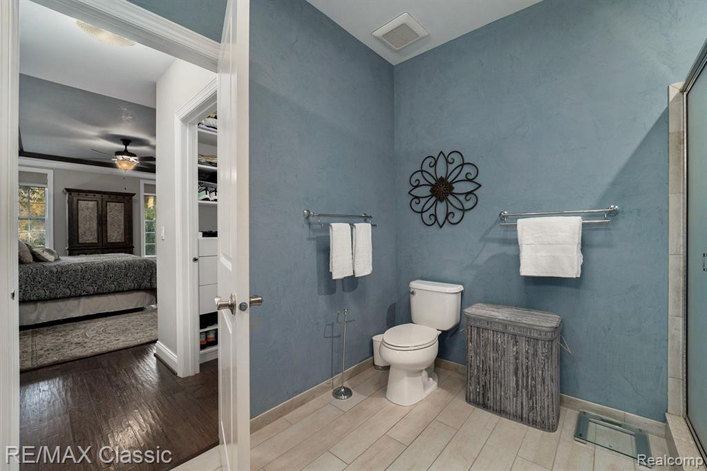 42832 CARDINAL Way, 47, Novi, MI — Photo 23