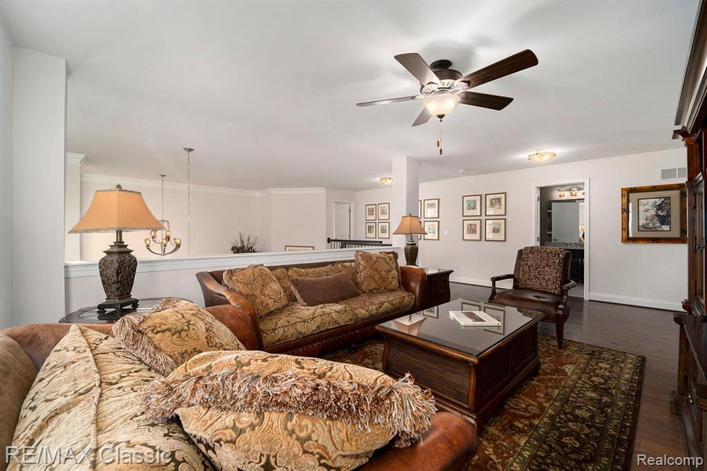 42832 CARDINAL Way, 47, Novi, MI — Photo 25