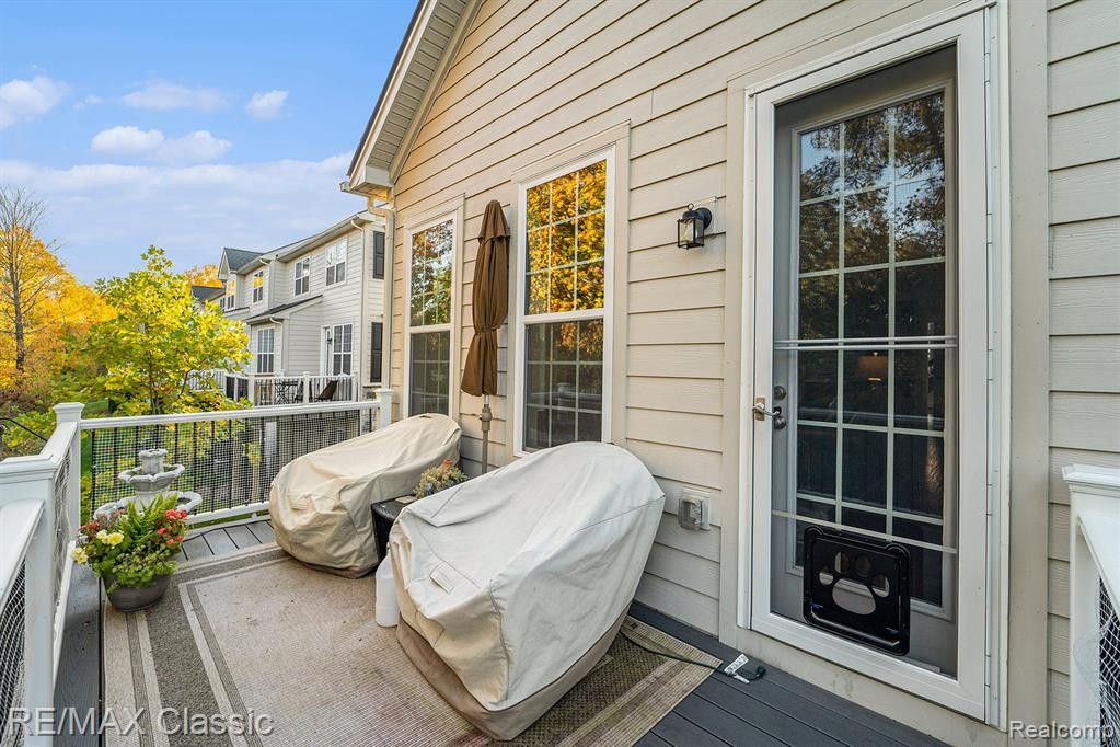 42832 CARDINAL Way, 47, Novi, MI — Photo 33