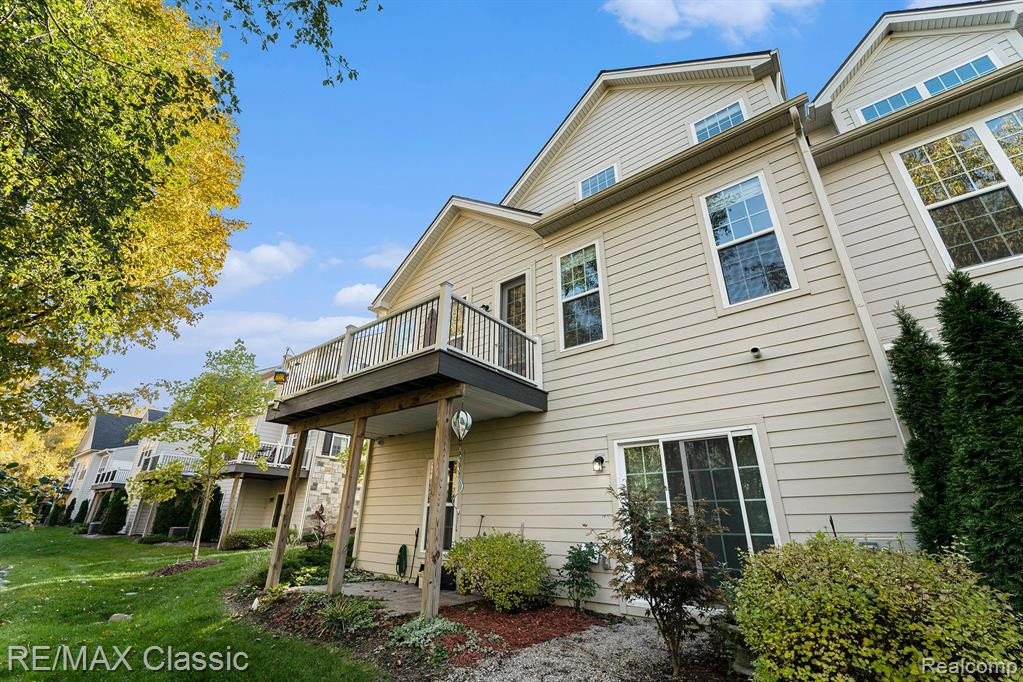 42832 CARDINAL Way, 47, Novi, MI — Photo 34