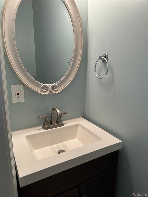 2635 KINGSTOWNE Drive, Commerce Twp, MI 48390 — Photo 9