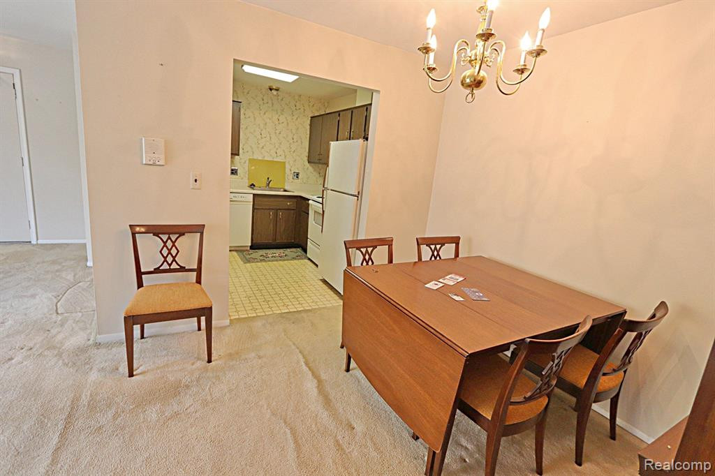 29473 BOBRICH Street, 74, Livonia, MI 48152 — Photo 21