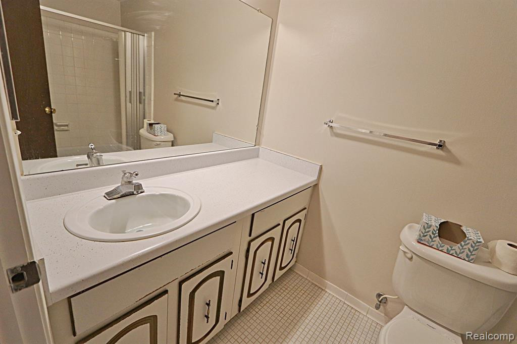 29473 BOBRICH Street, 74, Livonia, MI 48152 — Photo 28