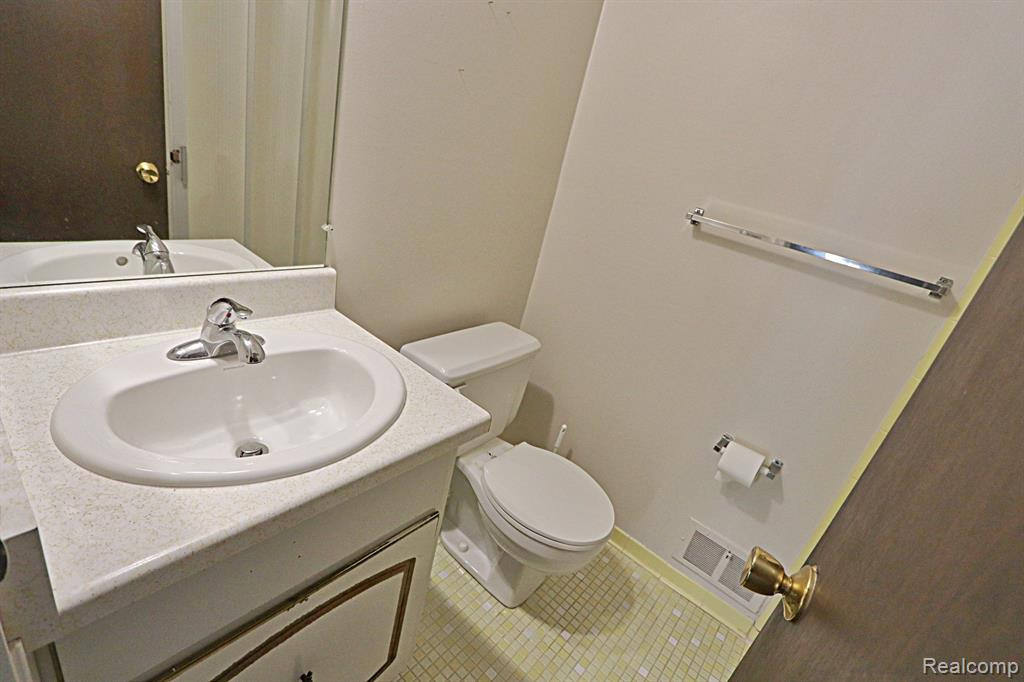 29473 BOBRICH Street, 74, Livonia, MI 48152 — Photo 30